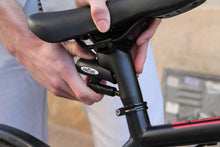 Cargar imagen en el visor de la galería, Interlock Integrated Bike Lock